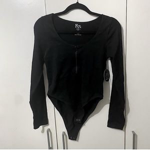 Ribbed long sleeve bodysuit